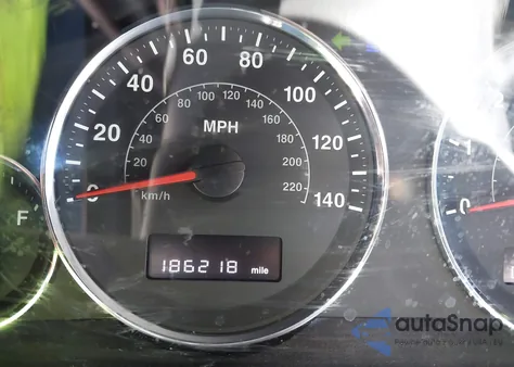 2010 Jeep Grand Cherokee Laredo from USA, damaged, VIN 1J4RS4GT6AC115480